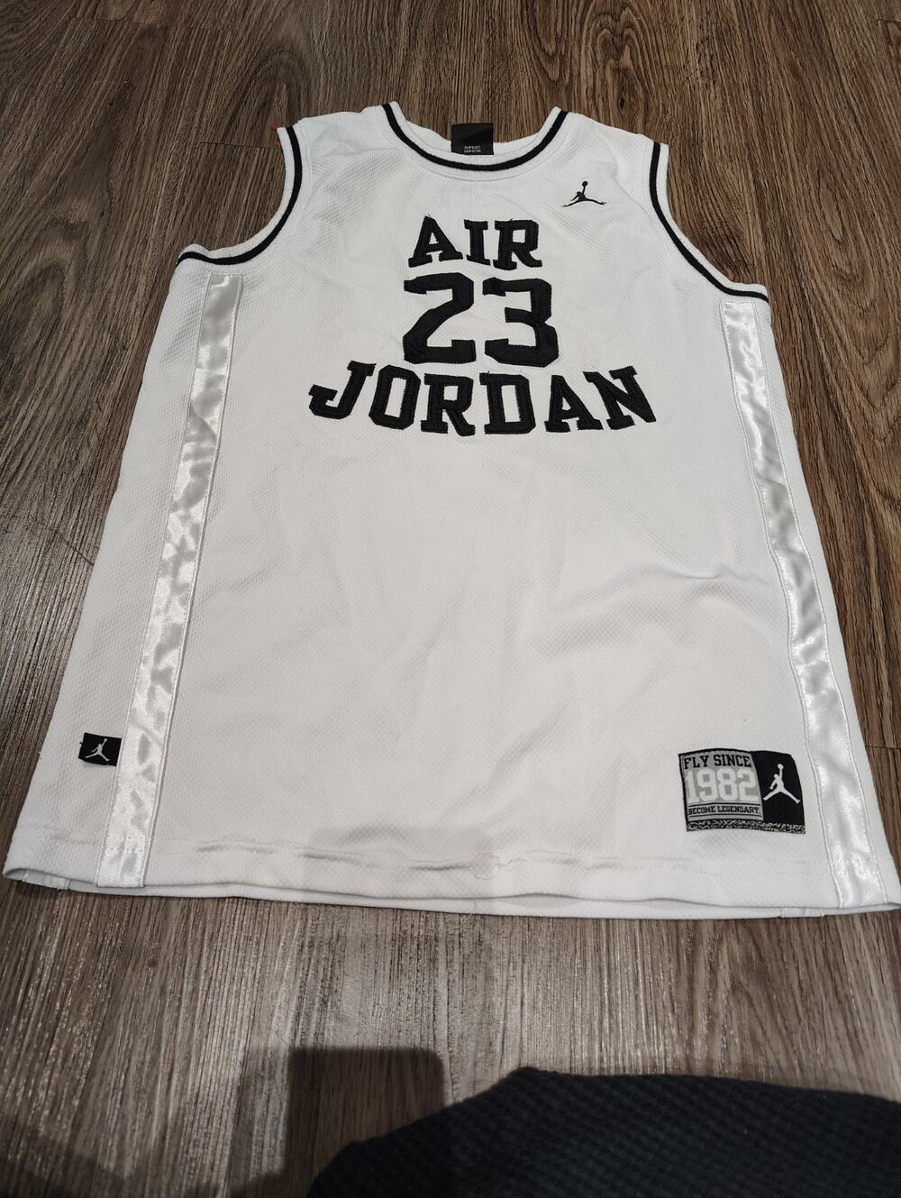Air Jordan Shirt Kids Youth L White Basketball Jersey Ribbon Stitched Jumpman 23